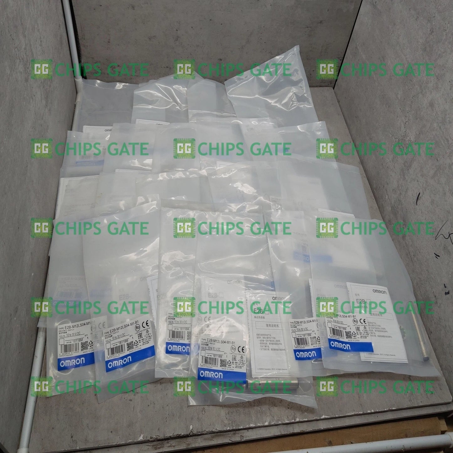 1PCS   Omron E2B-M12LS04-M1-B1 Fast Ship #P