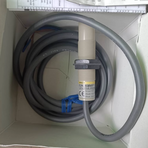 1PC Omron E2K-X8MF1 Proximity Switch E2KX8MF1