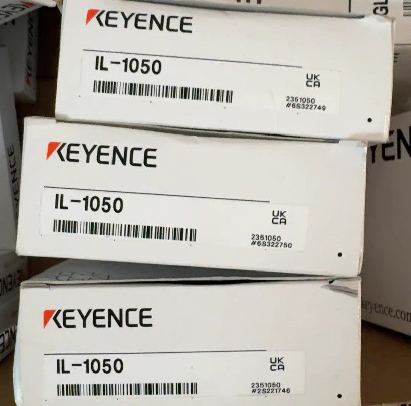 1pcs  KEYENCE IL-1050 Laser Sensor