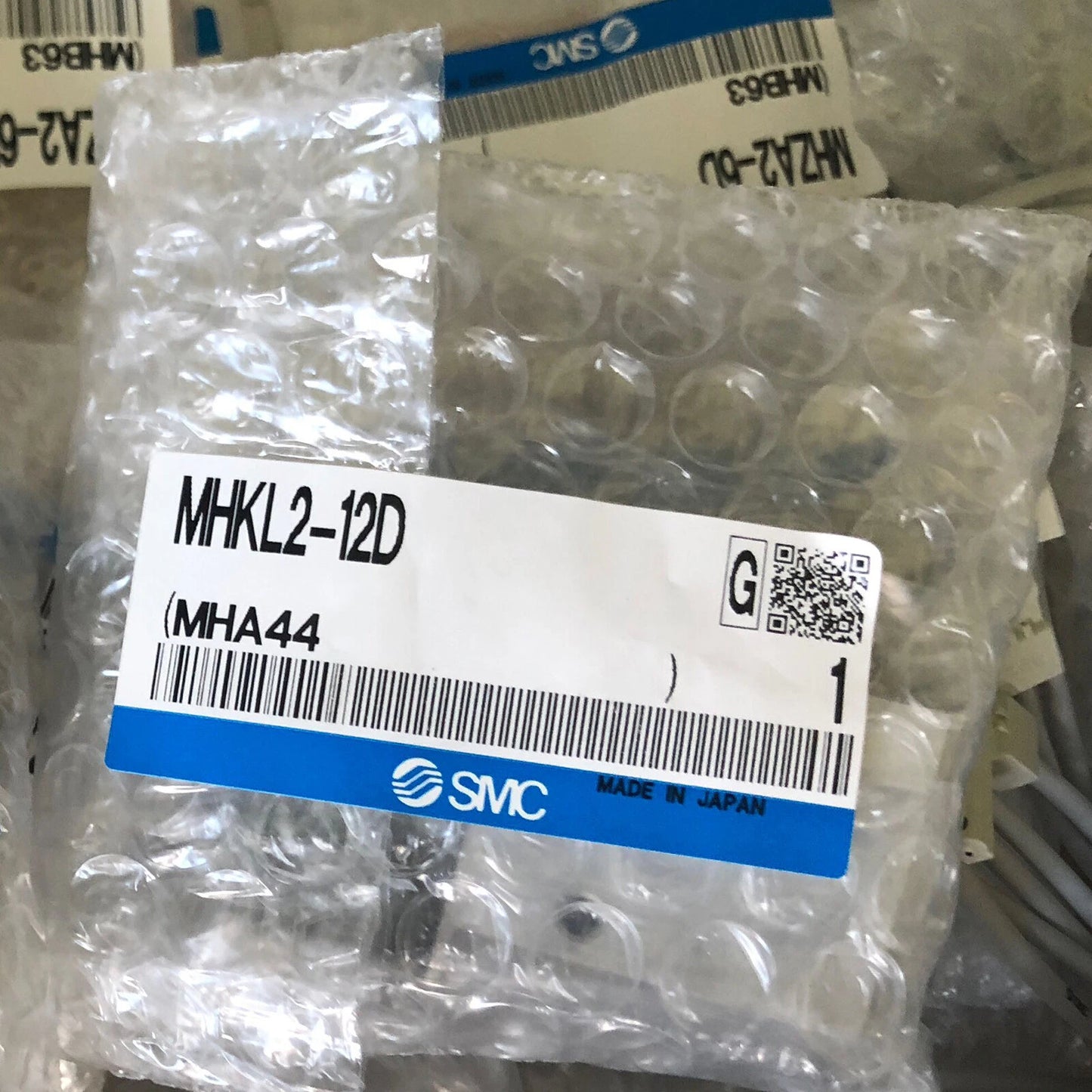 1PC  SMC MHKL2-12D Air gripper cylinder Quality assurance #P