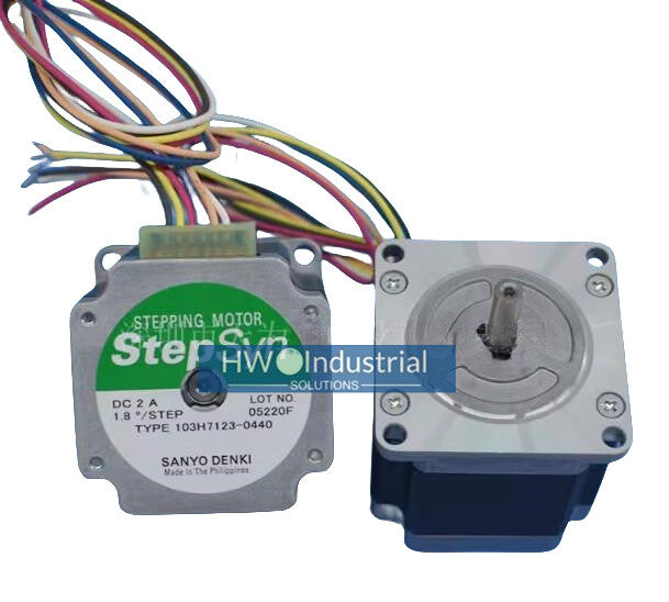 1PC 103H7123-0440 SANYO Stepper Motor