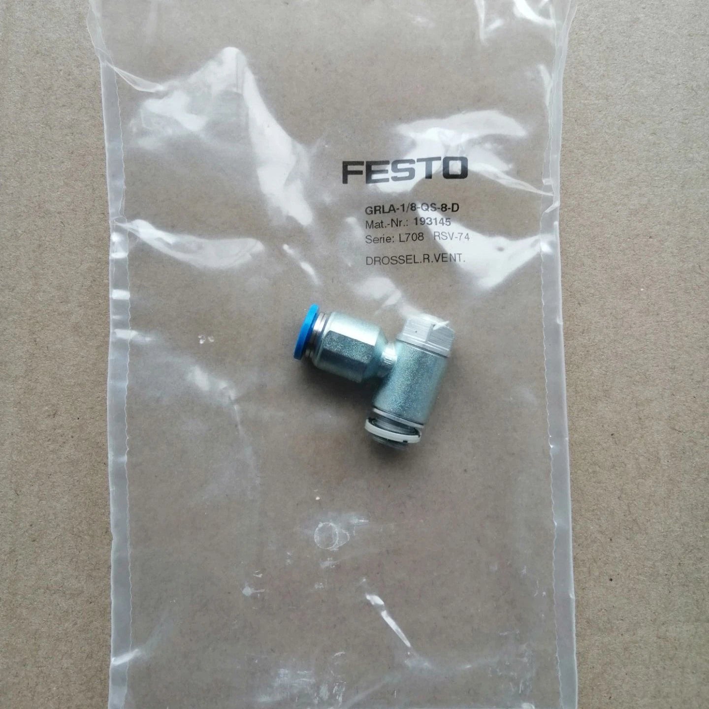 one  FESTO One-way throttle valve GRLA-1/8-QS-8-D Fast Shipping #P