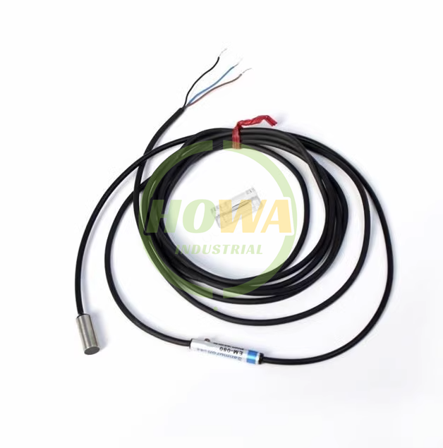 KEYENCE EM-030P Proximity Switch Sensor
