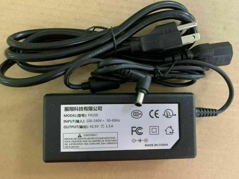 1x TC-Helicon VOICESOLO FX150 monitor speakers universal power adapter