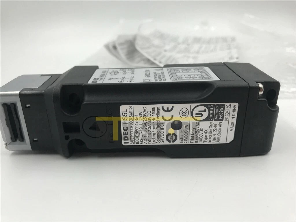 1pcs  IDEC HS5L-VD44M-G spring lock safety switch #P