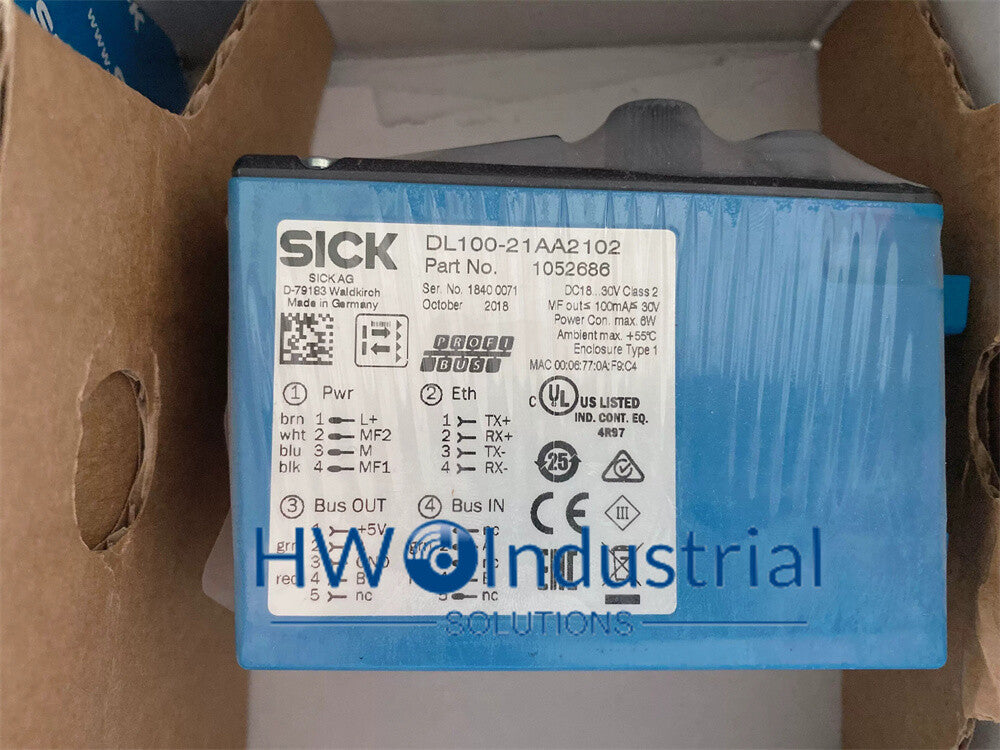 1/Piece  DL100-21AA2102 1052686 SICK Laser Distance Measuring Sensor