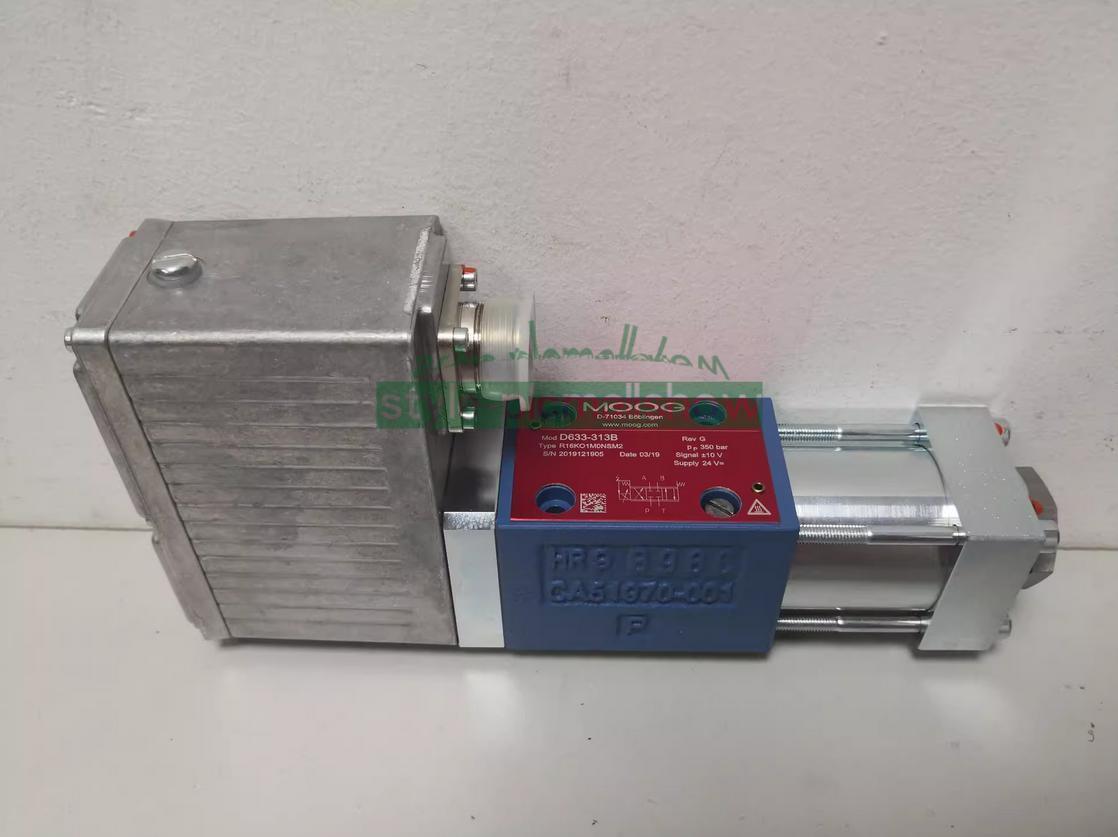 1PC  MOOG Servo Valve D633-313B R16KO1M0NSM2 Fast delivery