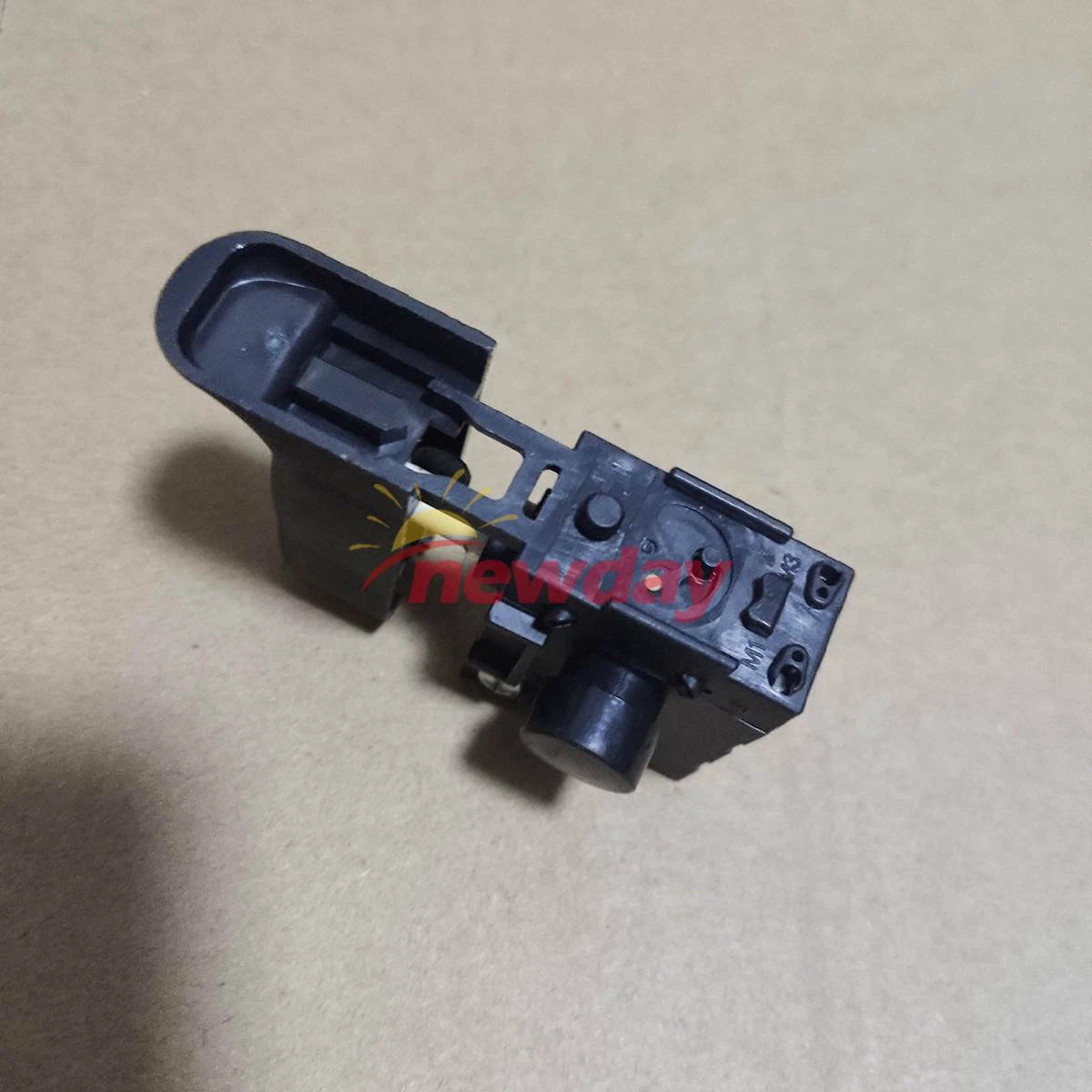 1PCS 6512962 C3MA-2L-S 8A125VAC 6A250VAC Trigger switch