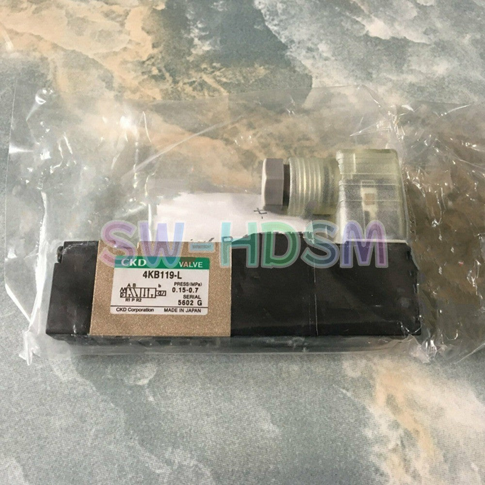 1PCS  FORCKD Solenoid Valve 4KB119-00-L-DC24V DC24V Freight Free