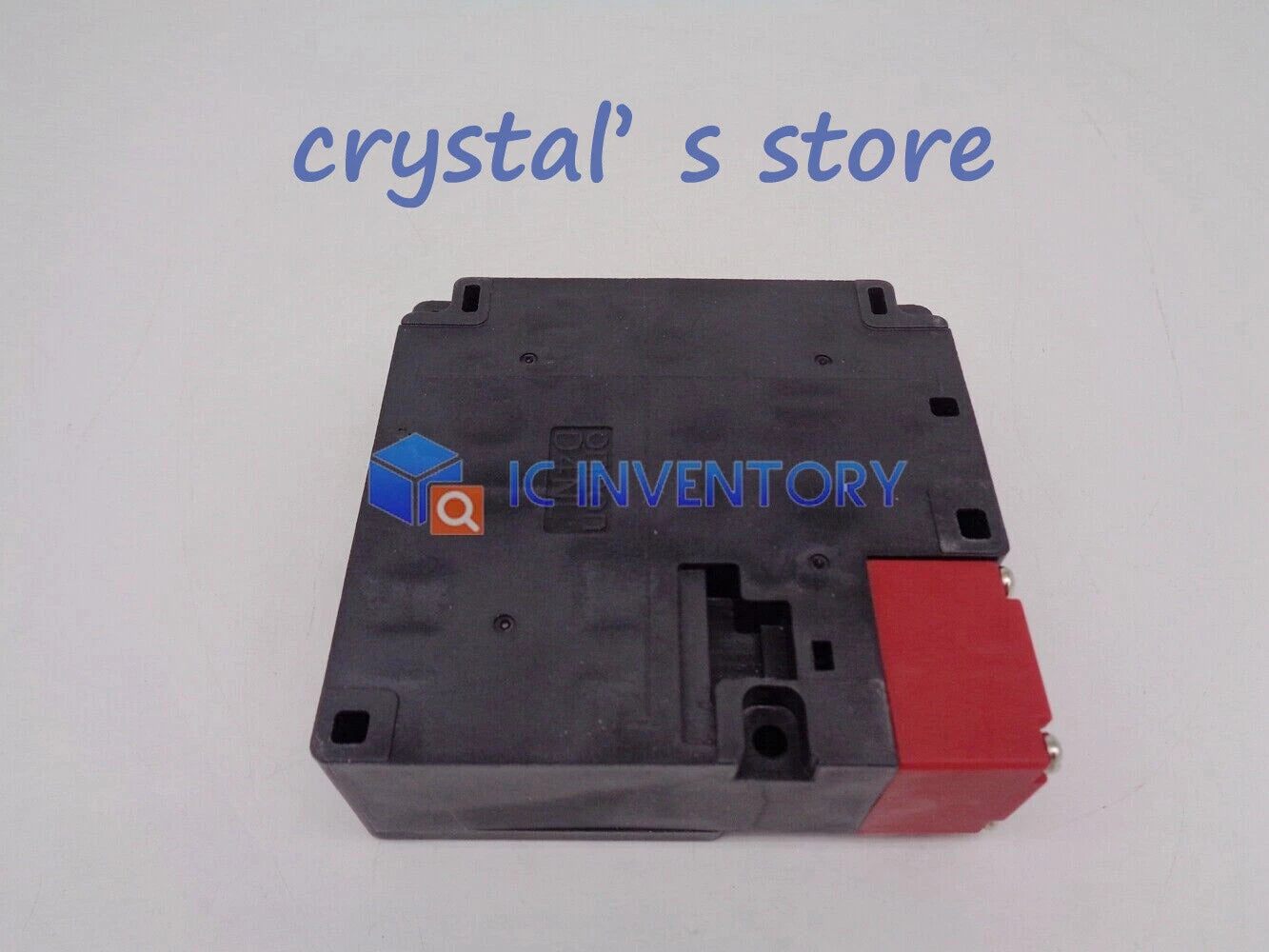 1PCS  Omron Guard Lock Safety Door Switch D4NL-1HFG-B #P