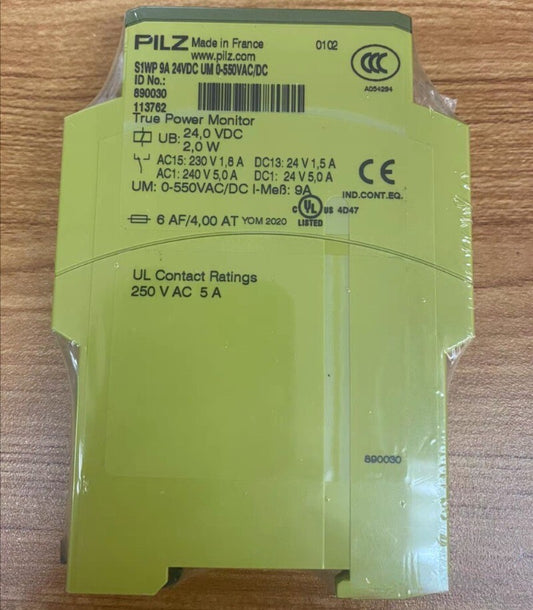 1pcs PILZ Safety Relays  890030