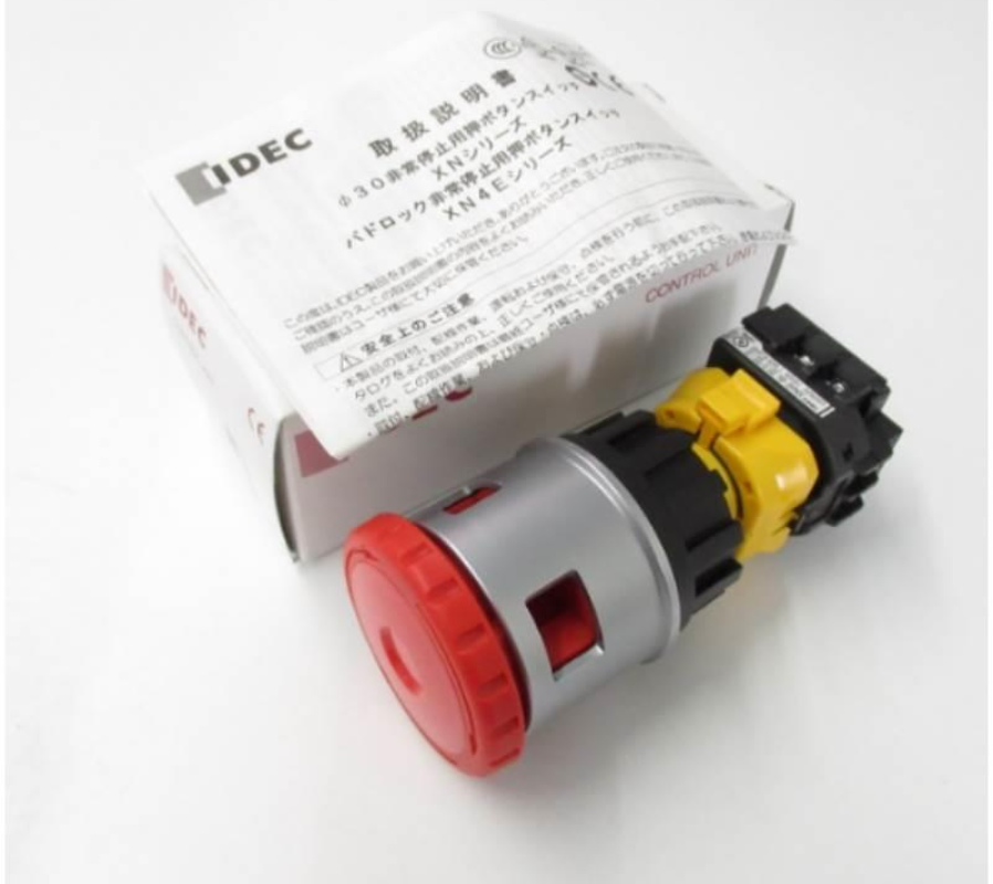 1pcs IDEC Button Switch XN4E-BL411MRH