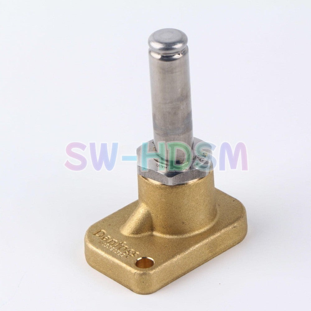 1PCS  for Trane VAL10643 Solenoid Valve Freight Free