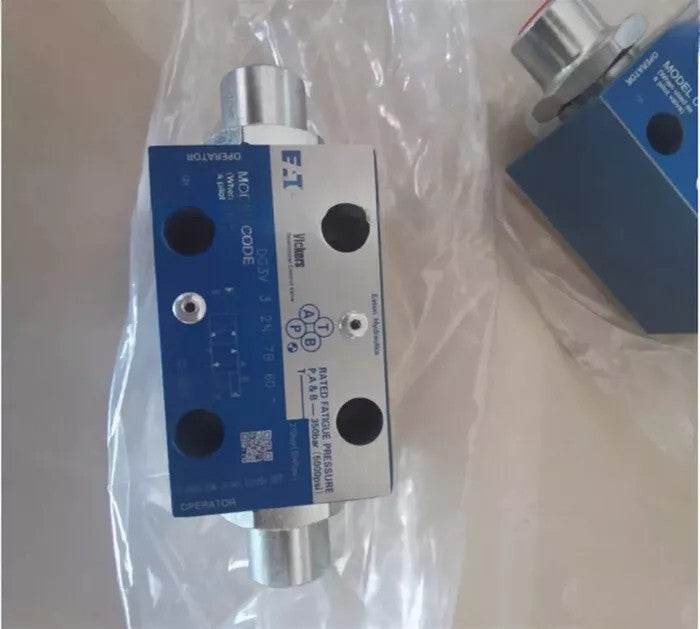 1PCS  Vickers DG3V-3-2N-7-B-60 Hydraulic Directional Control Valve