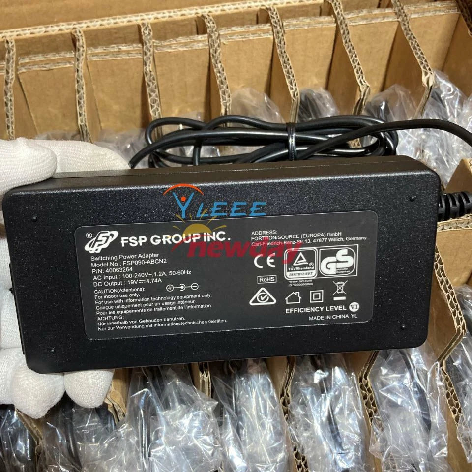 1PC FSP090-ABCN2 19V-4.74A-90W Power adapter