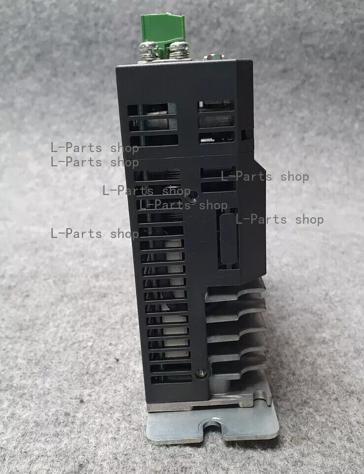 1PC  SANYO DENKI QS1A03AA Servo Drive Quality Assurance Fast delivery