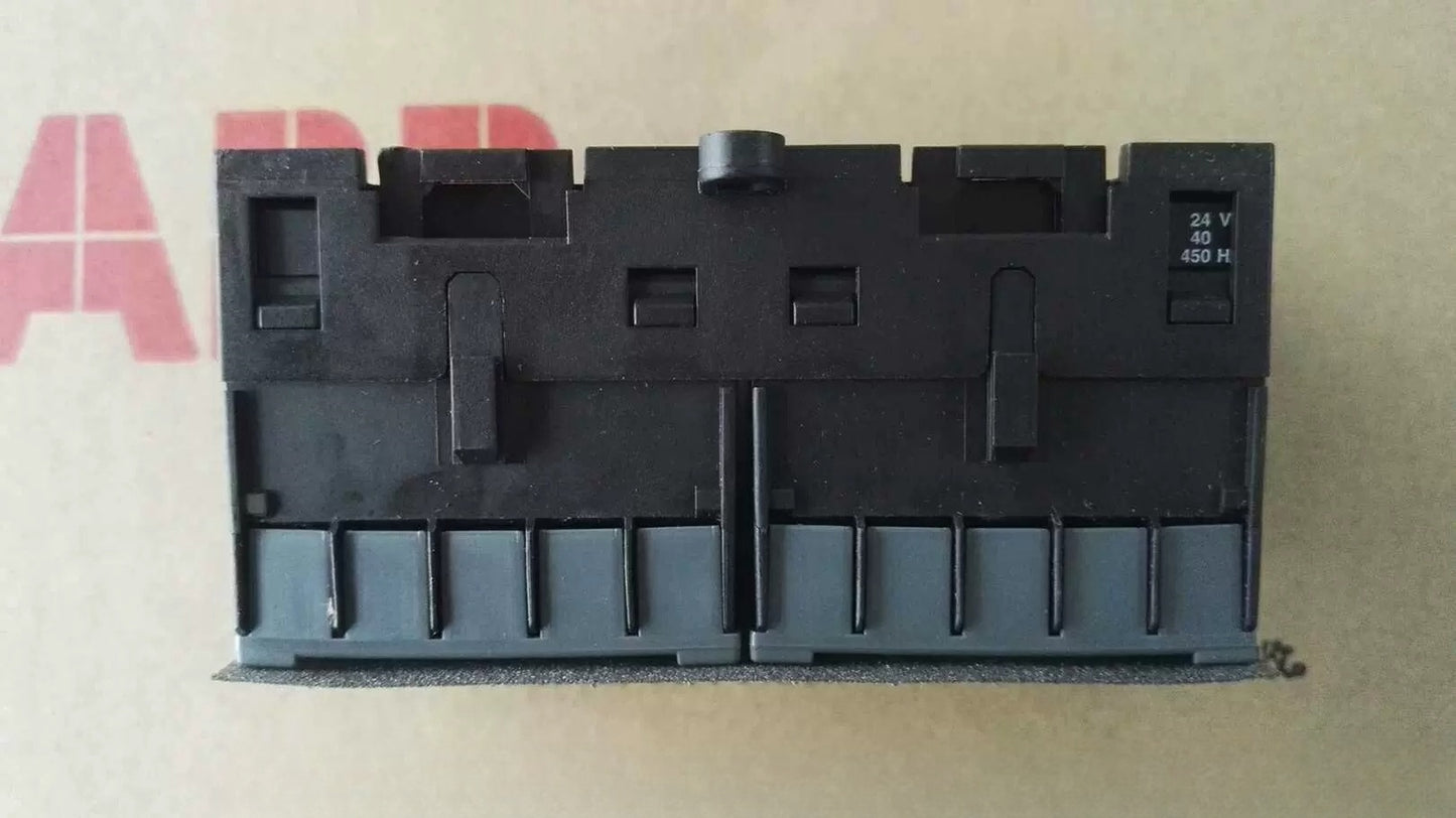 1/Piece VB7-30-10-P 24VAC ABB Miniature Contactor