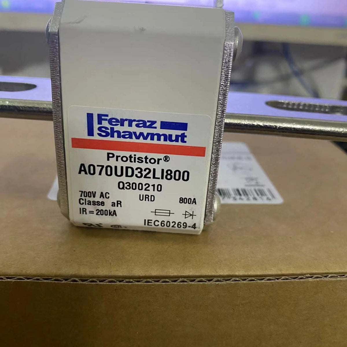 1Pcs  For FERRAZ SHAWMUT A070UD32LI800 Q300210 700V 800A fuse