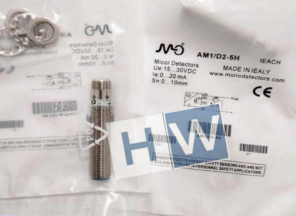 1PC   for Micro Detectors AM1-D2-5H Analog Proximity Switch Sensor