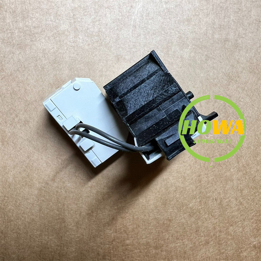 1/piece  EATON Circuit Breaker Undervoltage Coil 24V DC NZM1-XU24DC