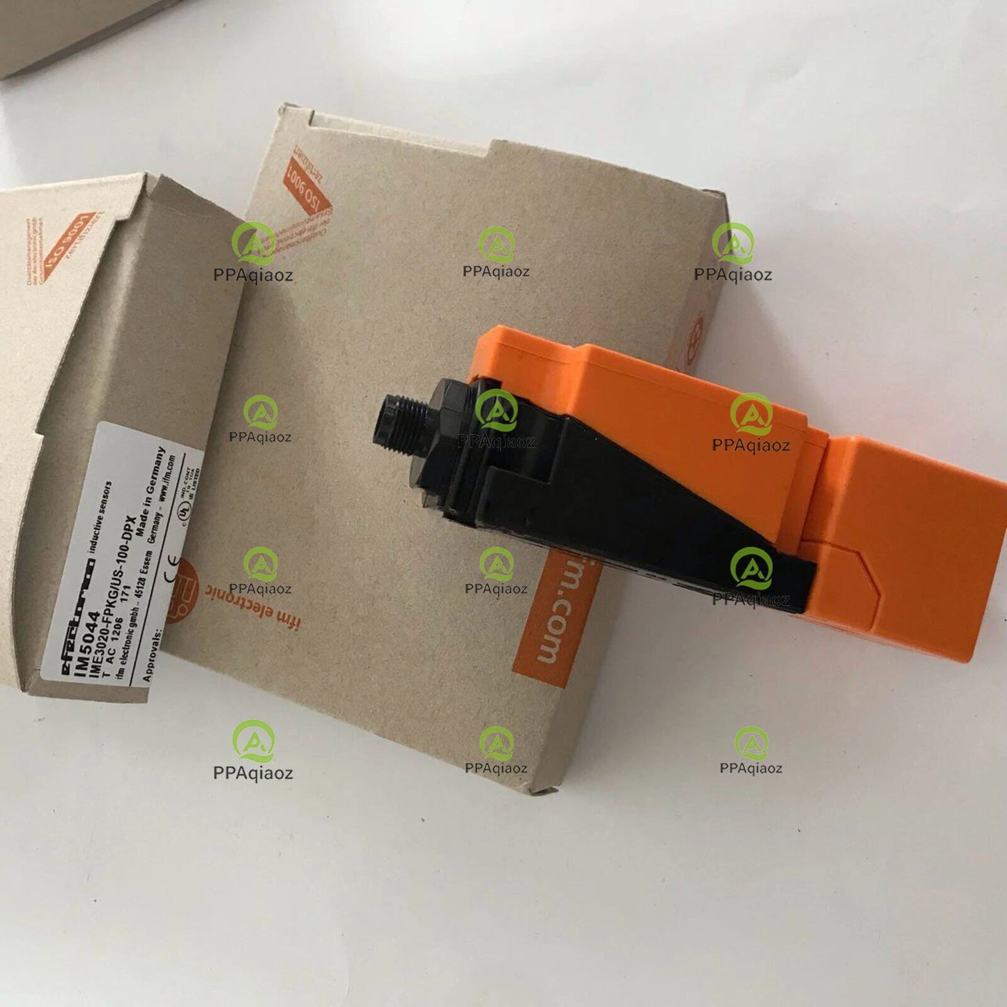 IFM IM5044 1PC  Proximity Switch Sensor Free Shipping