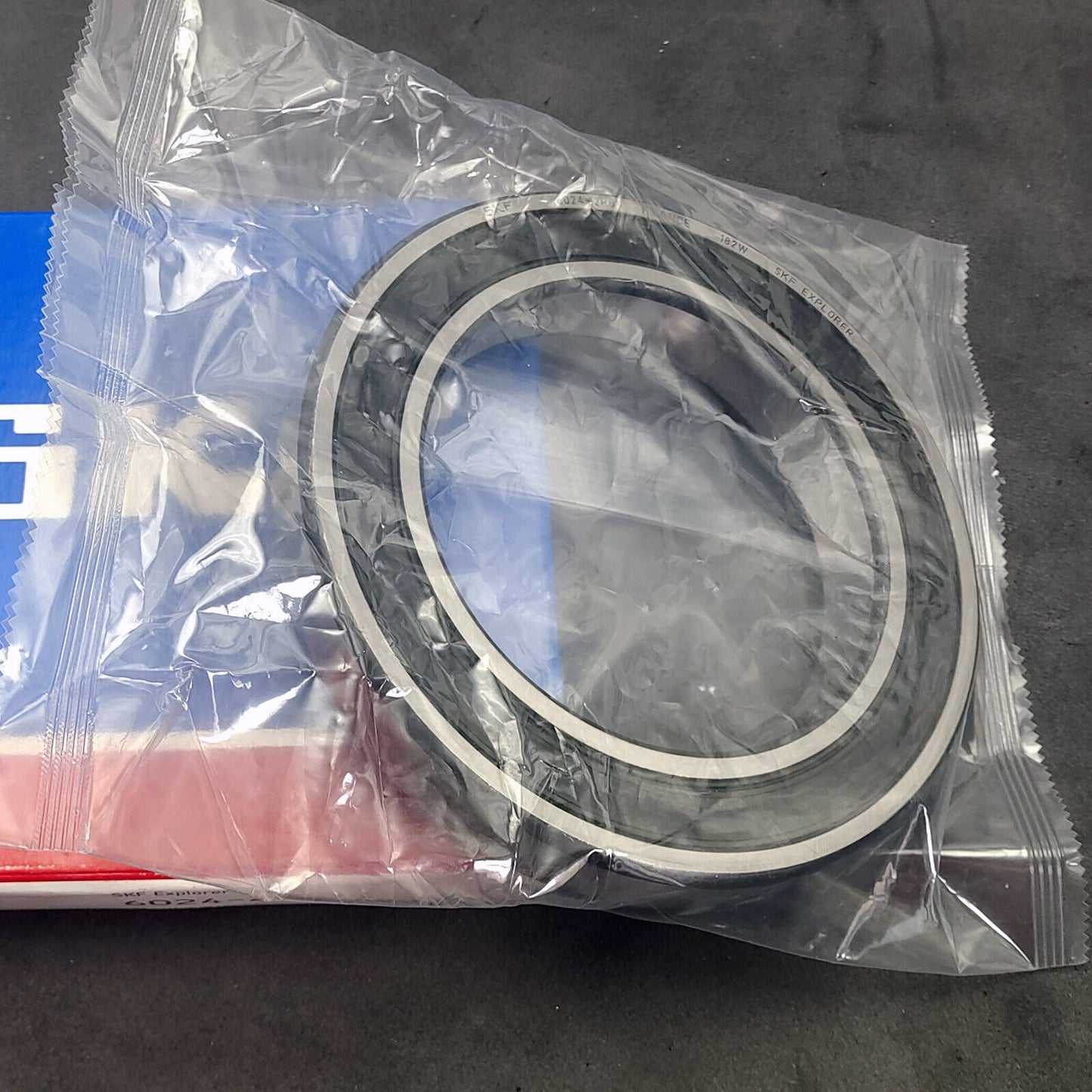 120x180x28mm Stainless Steel Deep Groove Ball Bearing For SKF 6024-2RS1