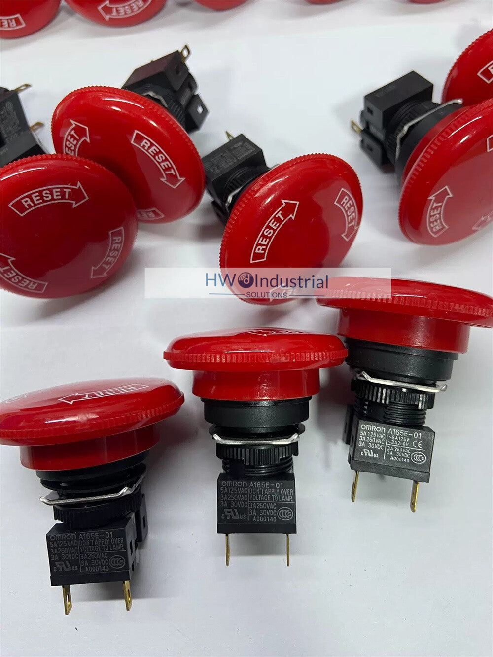 1/Piece  OMRON Emergency Stop Switch A165E-M-01 Normally Closed 1 Contact