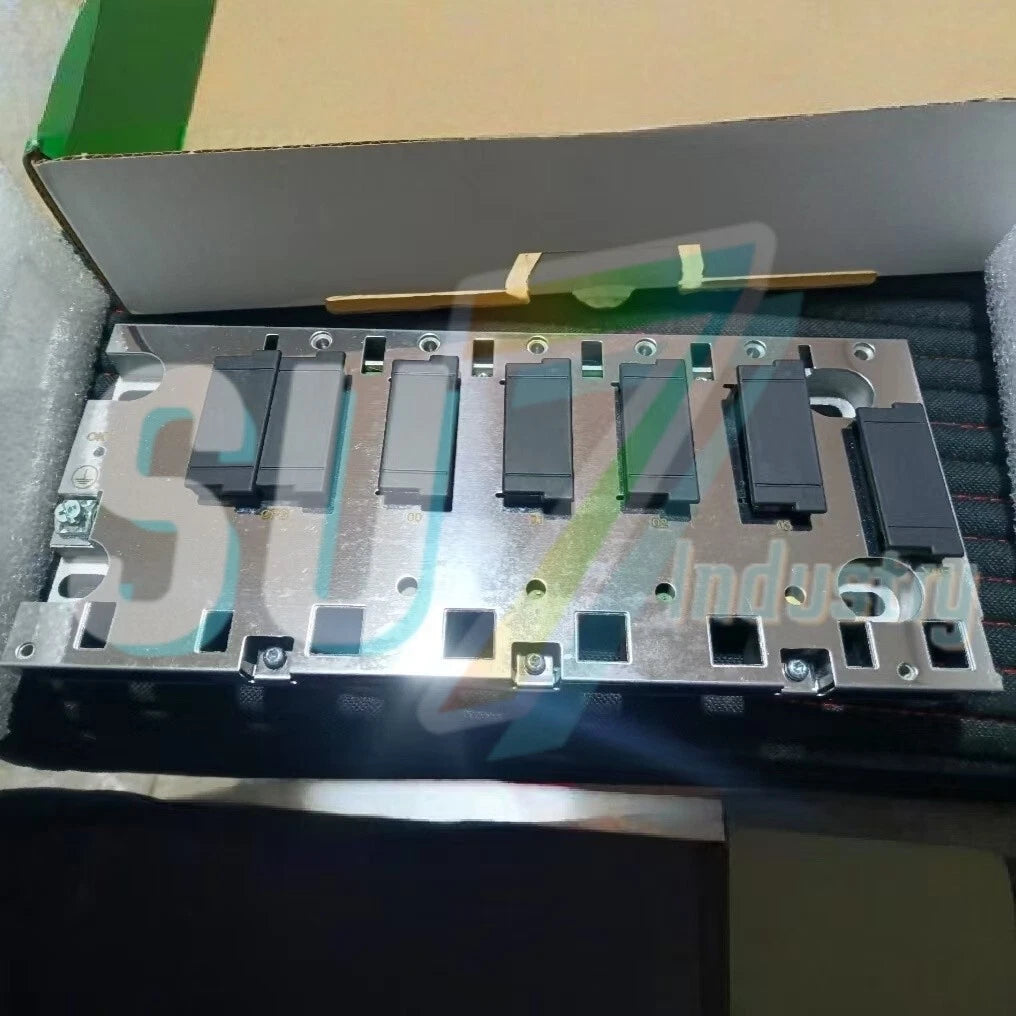 Schneider BMEXBP0400 PLC Module# 1pcs    In Box