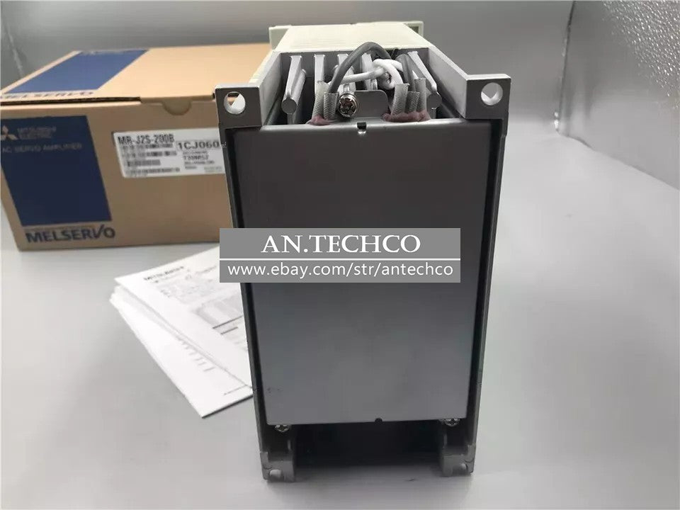 1PCS For Mitsubishi AC Servo Amplifier MR-J2S-200B Servo Drive