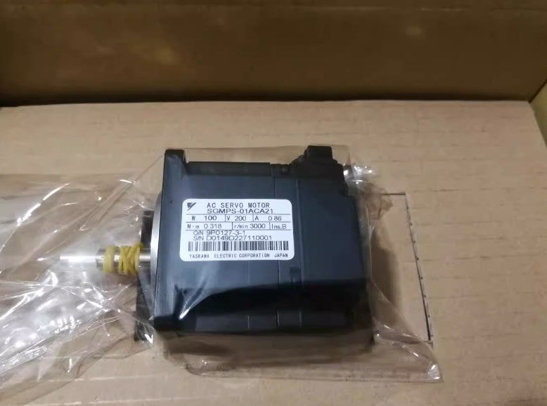 1pcs Yaskawa SGMPS-01ACA21 Servo Motor 1PC  SGMPS01ACA21