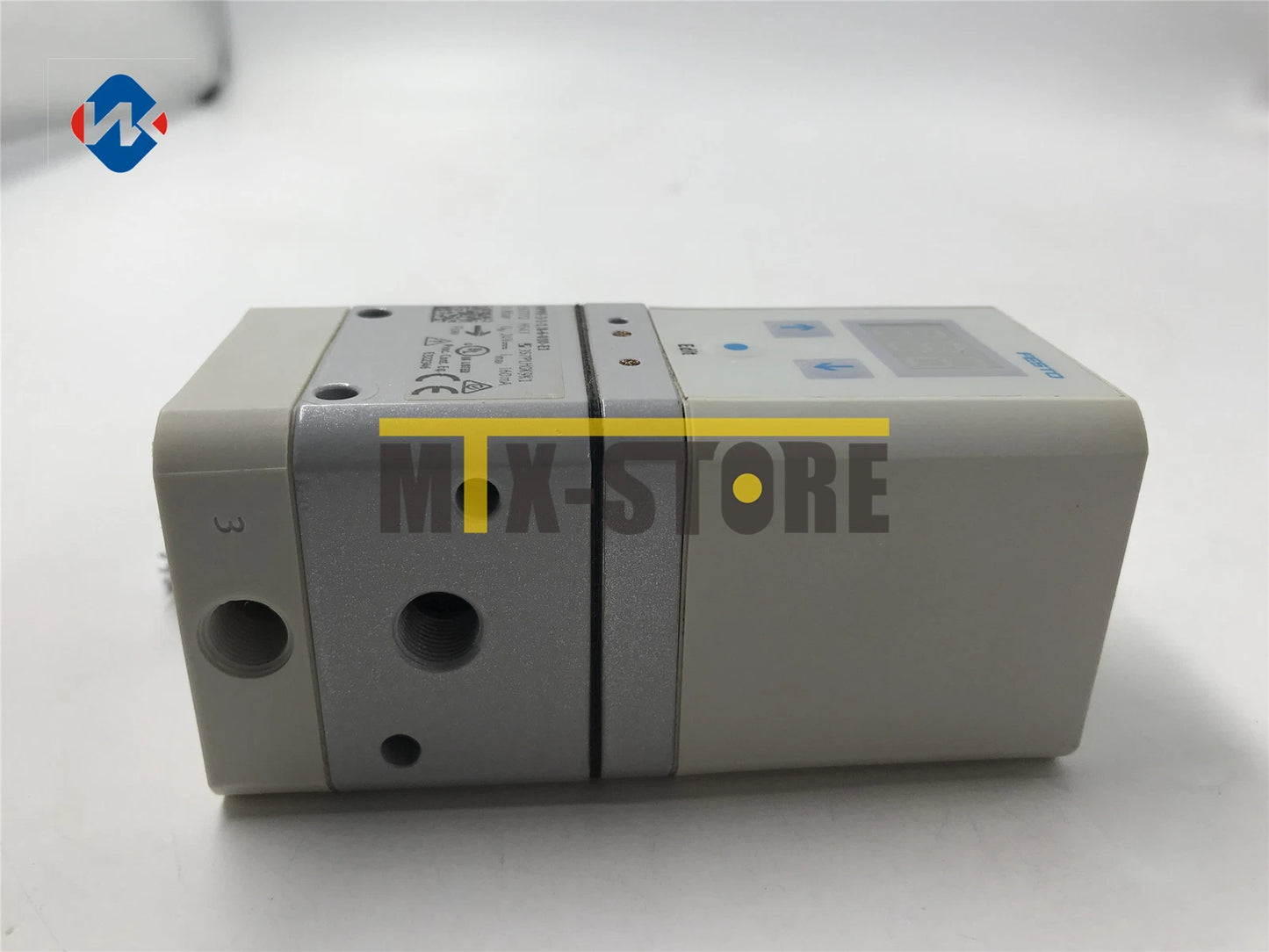 1pcs  Festo   ones VPPE-3-1-1/8-6-010-E1 557772 valves #P