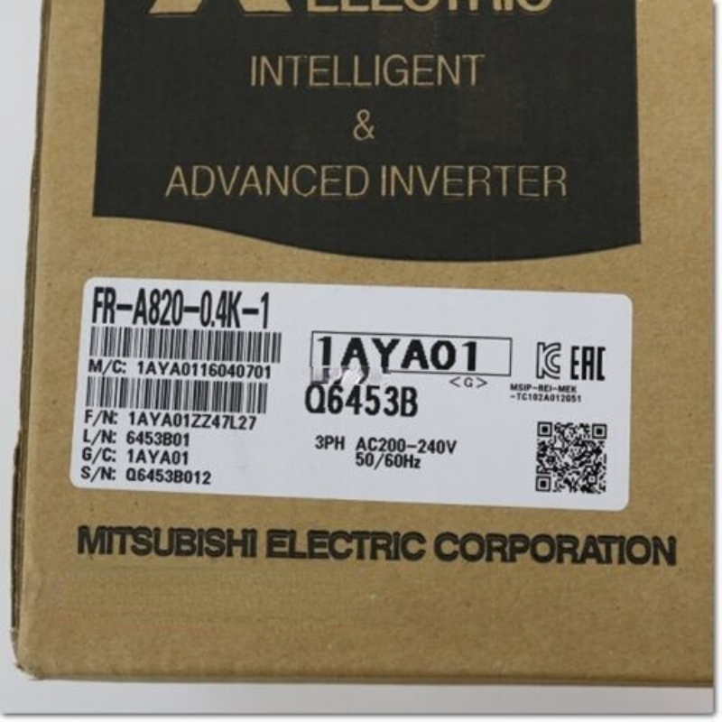 1pcs Mitsubishi Frequency Converter FR-A820-0.4K-1