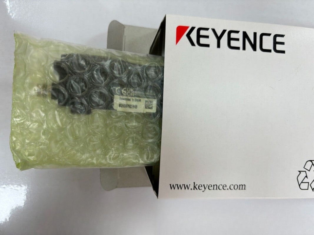 1pcs KEYENCE FS-N11CP Fiber Optic Sensors FSN11CP  One Free Shipping