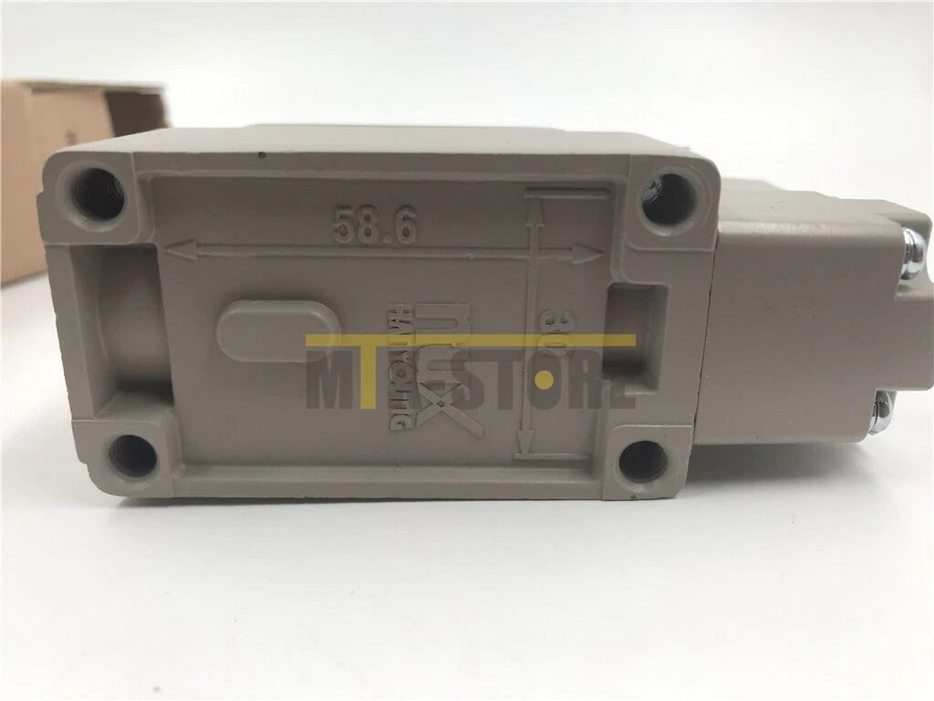 1pcs  HANYOUNG NUX limit switch HY-M904 #P