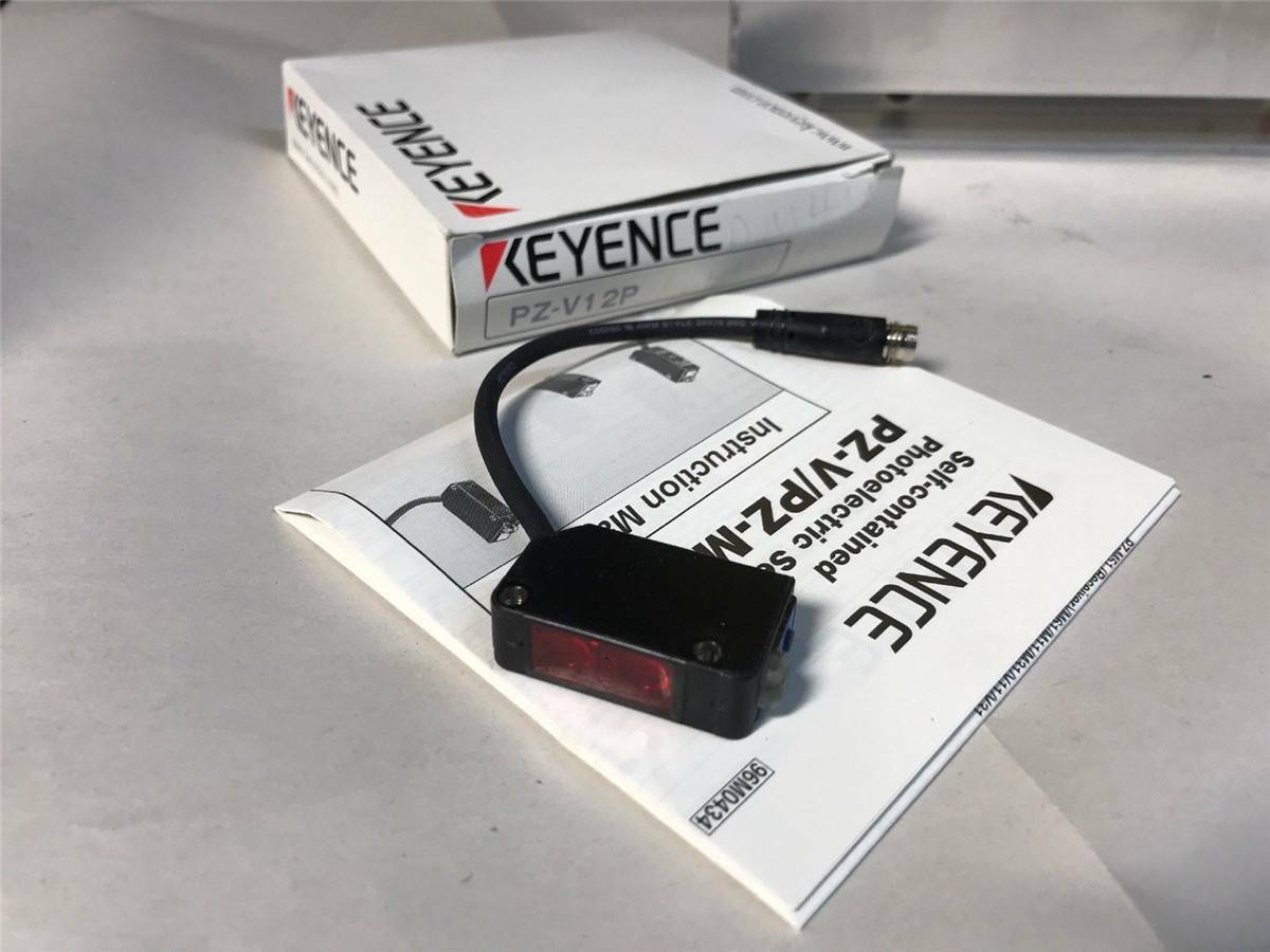 1PC KEYENCE PZ-V12P Photoelectric Sensor  Fast delivery Quality Assurance