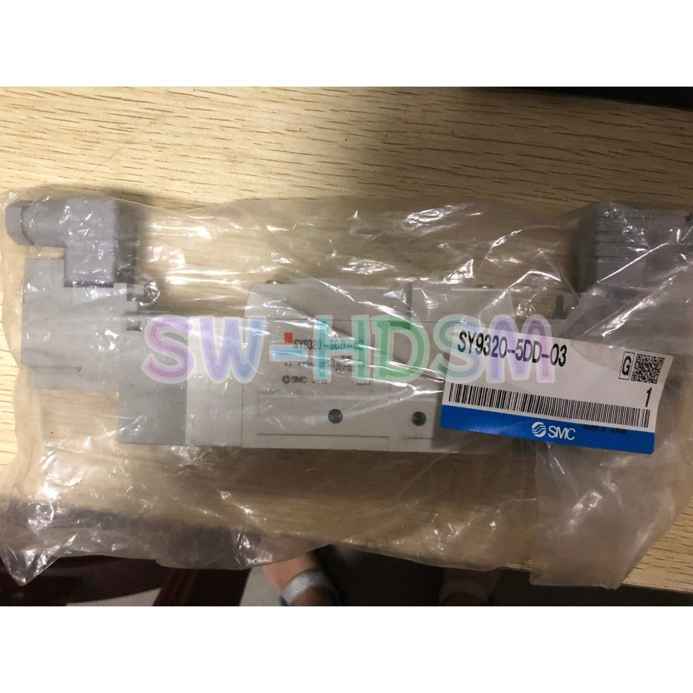 1PCS  SMC SY9320-5DD-03 Solenoid Valve SY9320-5DD-03 Freight Free