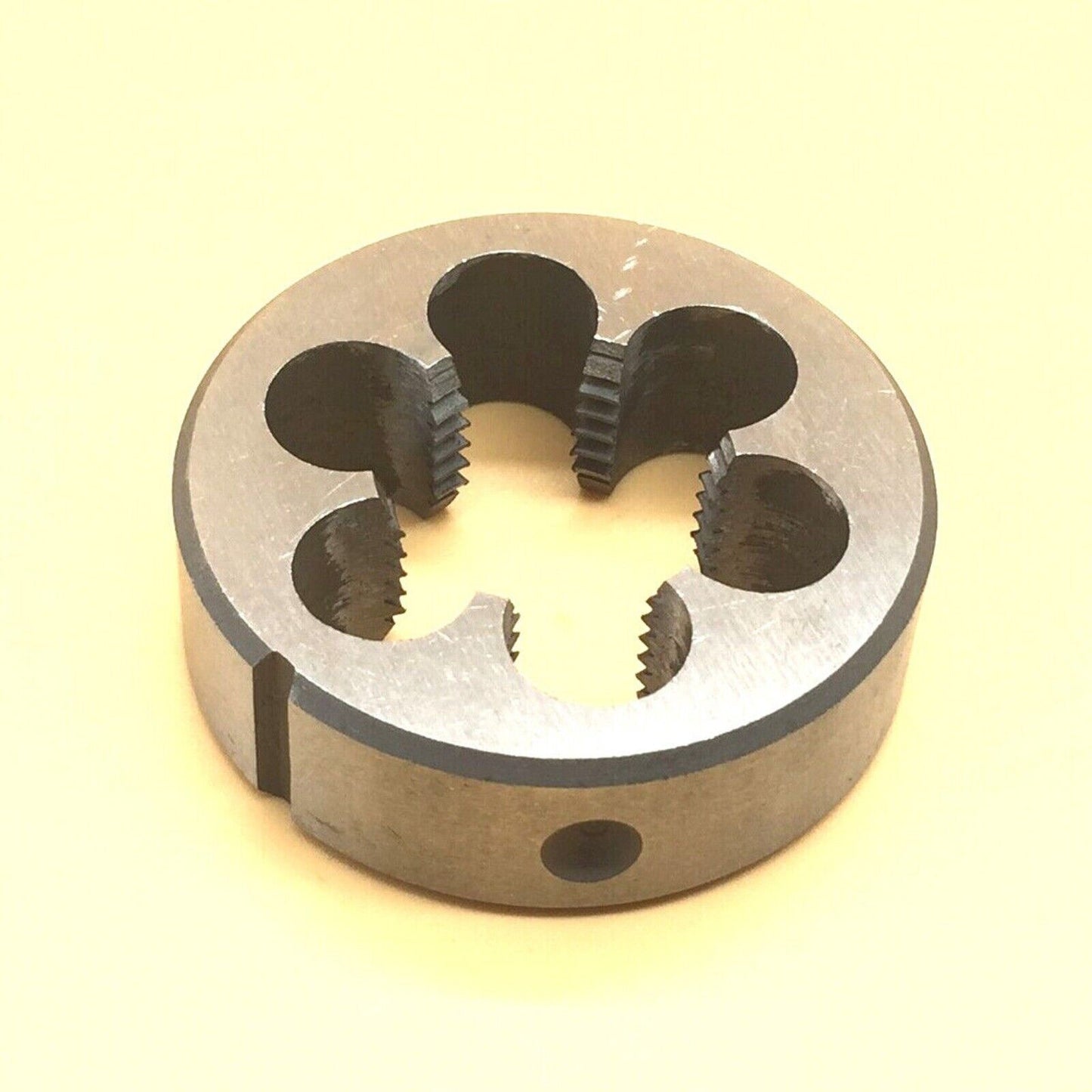 25mm x 1.5 Metric Right hand Die M25 x 1.5mm Pitch