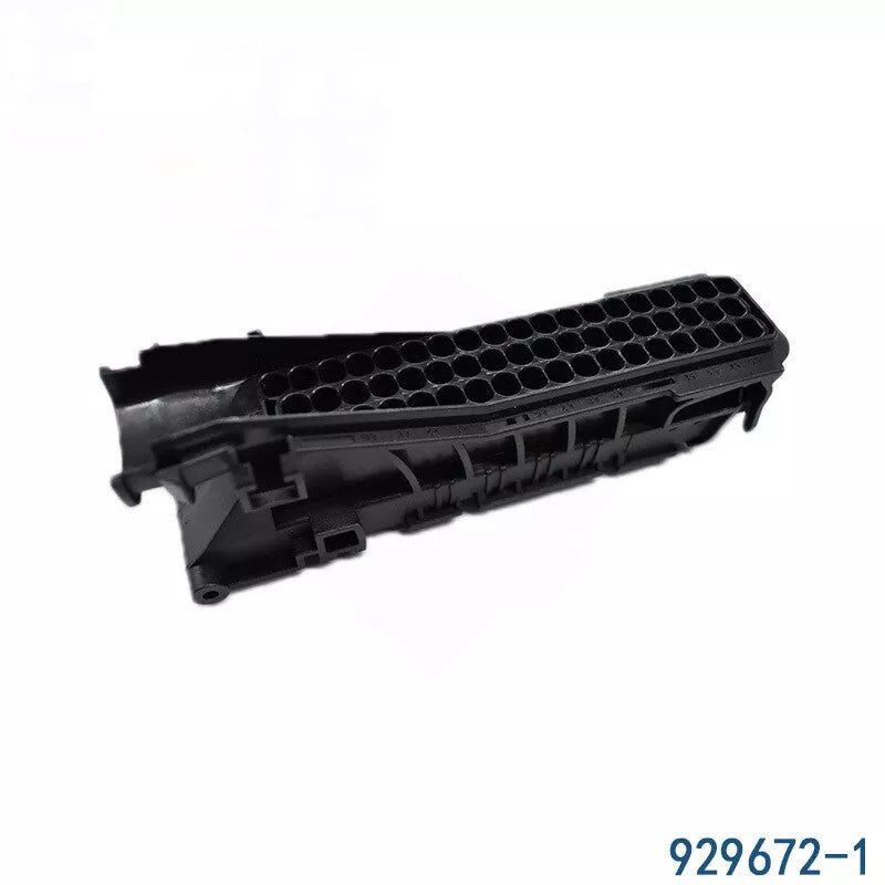 1pcs  929672-1 connection plug