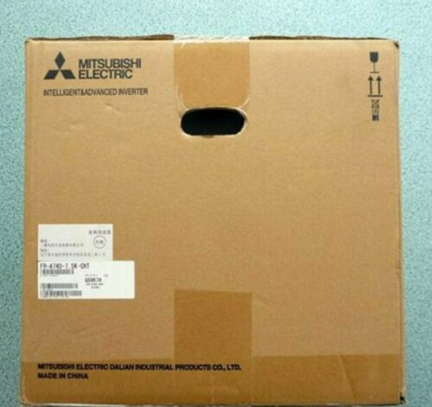 1pcs Mitsubishi Frequency Converter FR-A740-7.5K-CHT