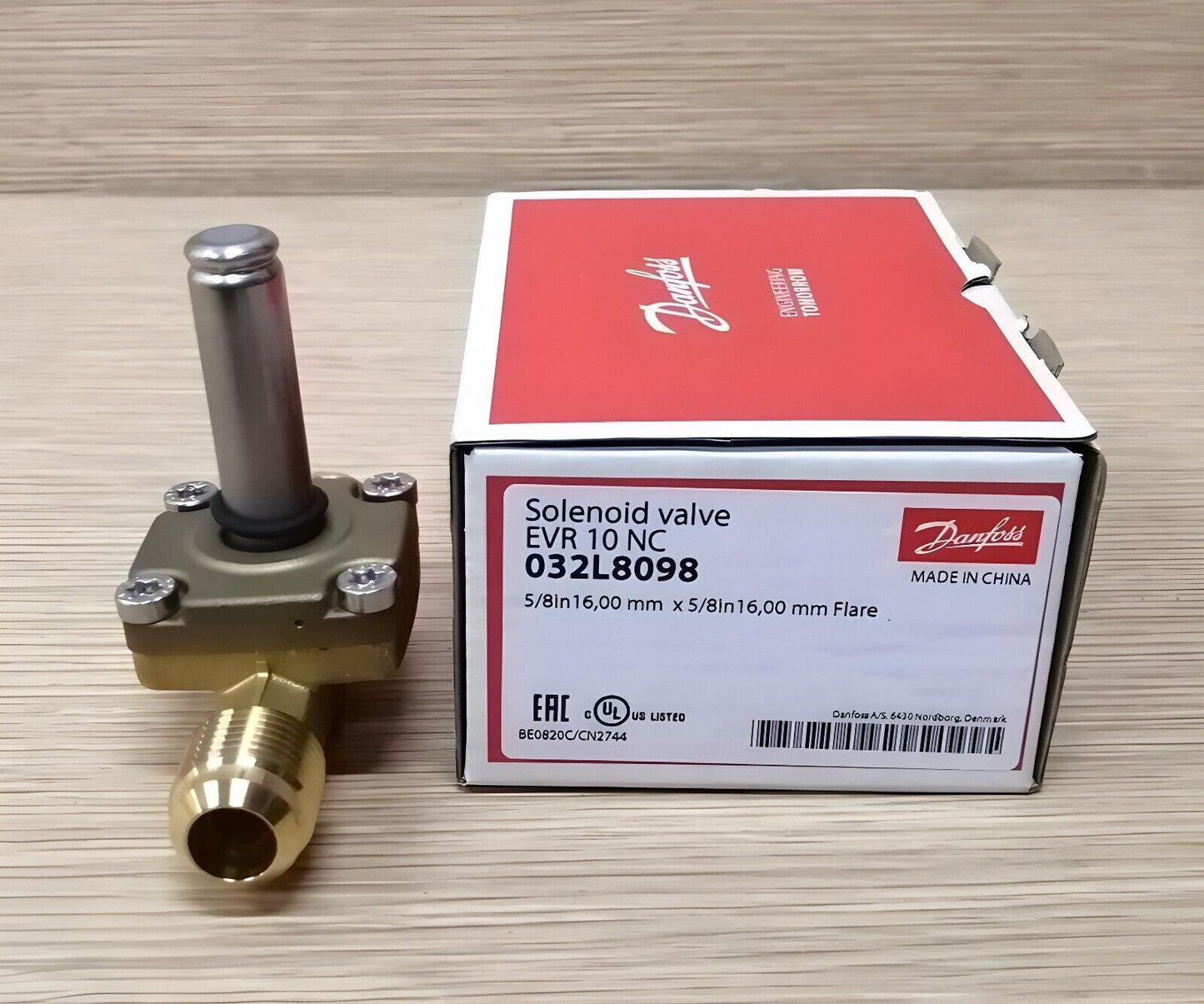 1 pcs For Danfoss EVR10 032L8098 replace 032F8098 Solenoid Valve