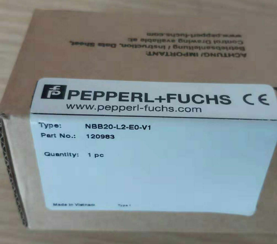 1pcs PEPPERL+FUCHS Sensor 120983  NBB20-L2-E0-V1