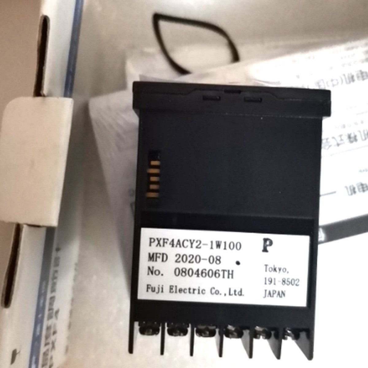FUJI PXF4ACY2-1W100 Temperature Controller