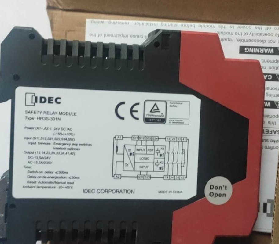 1pcs  IDEC Safety Relay HR3S-301N