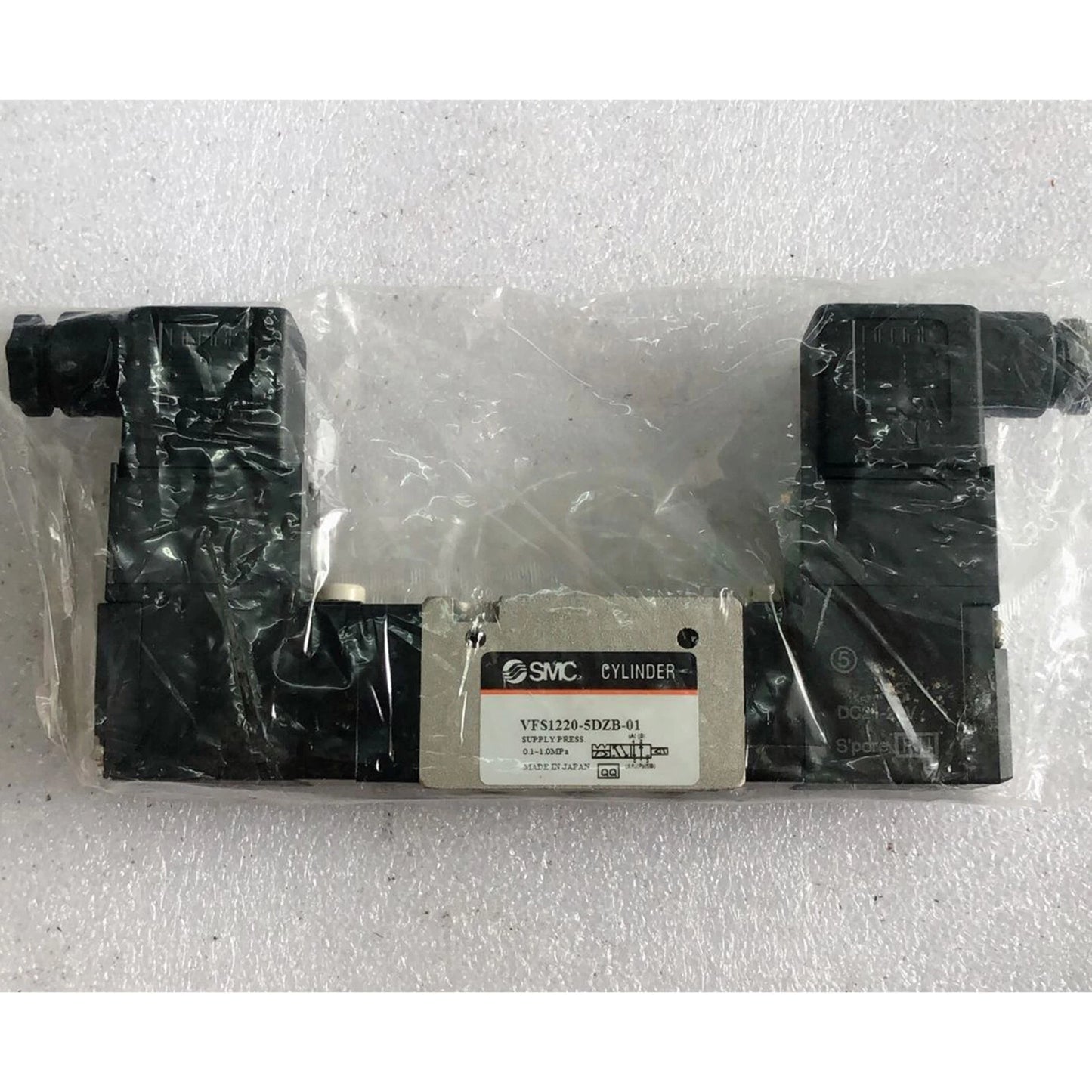 1PC  SMC VFS1220-5DZB-01 Solenoid Valve Free Shipping #P