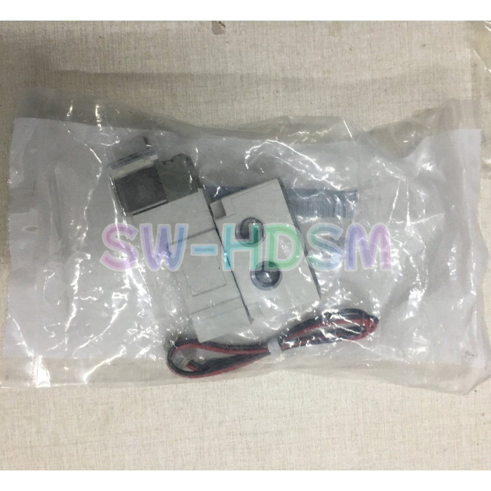 1PCS  for SMC Solenoid Valve SY3140-5LZD-01 Freight Free