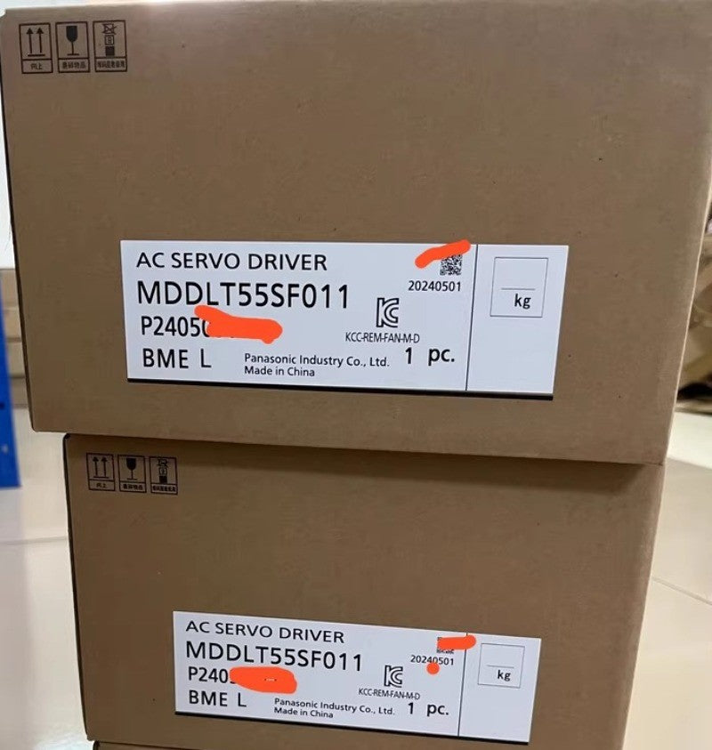 1pcs Panasonic  MDDLT55SF011   Servo Drive