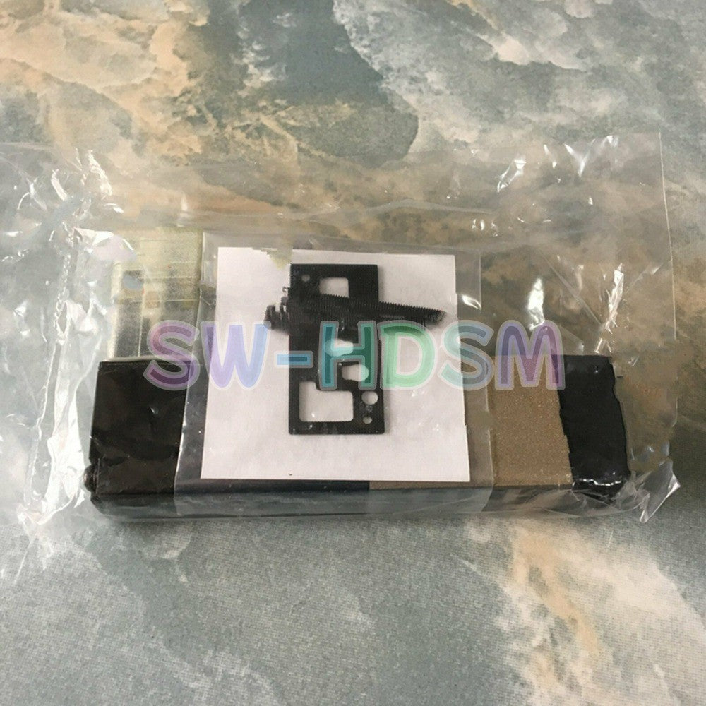 1PCS  FORCKD Solenoid Valve 4KB119-00-L-DC24V DC24V Freight Free