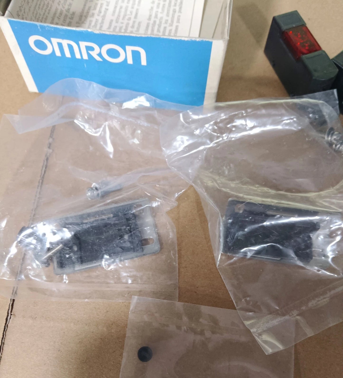 1PC FOR   Photoelectric switch sensor replacement E3S-AT86