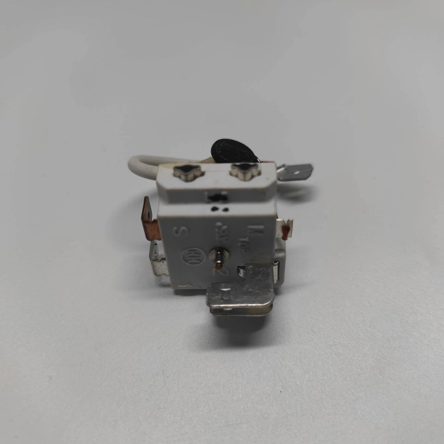 1PCS FOR  Compressor Starter KME682-13NT-9NT KME682-13NT