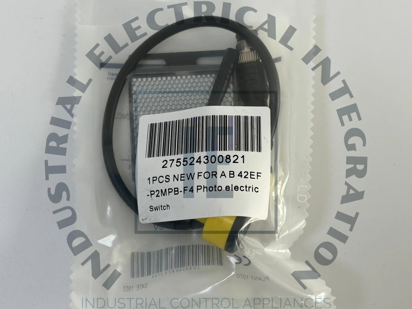 1PCS  For Allen Bradley 42EF-P2MPB-F4 Photoelectric switch  Fast delivery #P